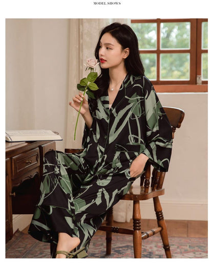 Premium Women's Ice Silk Pajama Set Lightweight Long Sleeve Loungewear Fashionable Silk Design Luxurious Comfort for Homewear