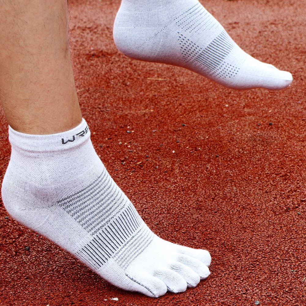 WRELS 1 Pair of New Quick-drying, Sweat-wicking, Breathable CoolMax Split-toe Sports Socks for Marathon Running Fitness Cycling