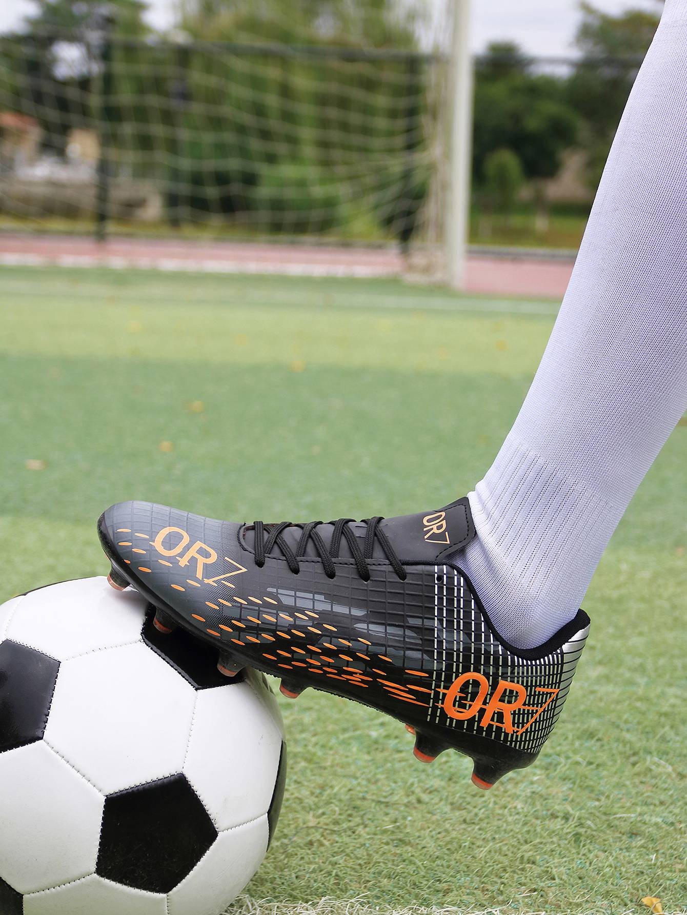 TF/FG Football Field Boots Original Men Women Studded Football Shoes Turf Match Ultralight Soccer Shoes Cleats Unisex Resistant