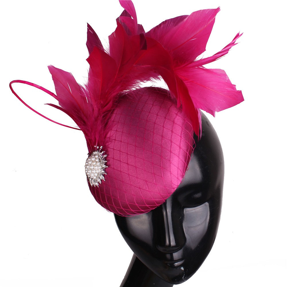 Lindo Fascinador de Cabelo de Cetim Magenta Festa Noturna Formal Chapéu para Senhoras de Igreja Chapéu de Casamento Nupcial com Penas