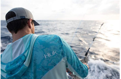 Camisas de Pesca HUK com Capuz Manga Longa Proteção UV Masculina Roupa de Pesca Camuflada de Verão para Homens com Absorção de Umidade