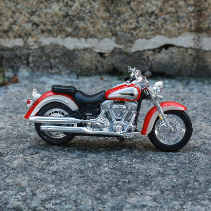 Maisto 1:18 Yamaha Road Star Liga Motocicleta Modelo Diecasts Metal Brinquedo Moto de Corrida de Rua Simulação Presentes Infantis