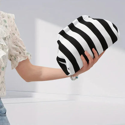 New Summer Beach Clutch Bag Women Contrast Color Crochet Handbag Knitting Dumpling Clutch Lady Cute Cloud Casual Colorblock Bag