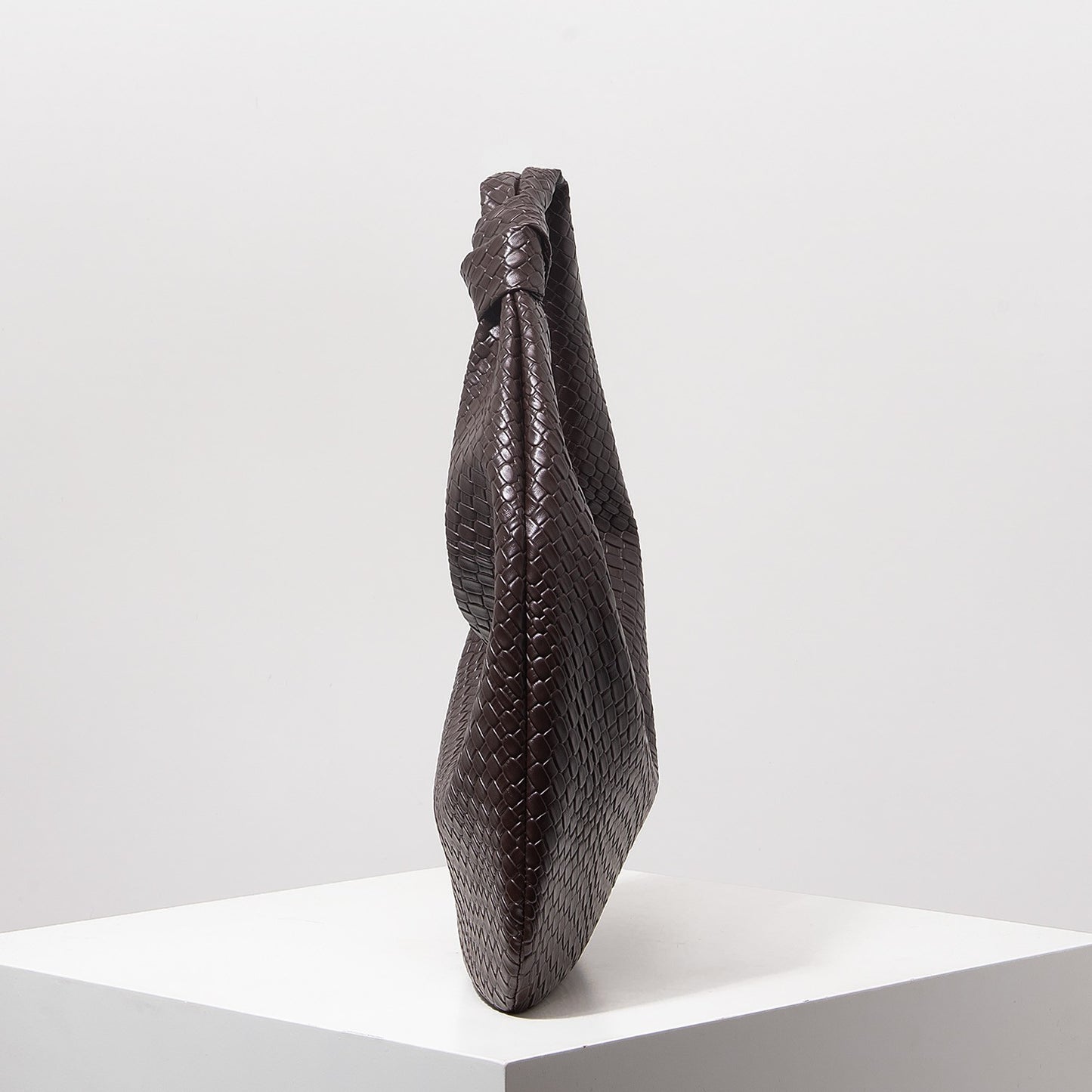 Vintage Faux Woven Leather Shoulder Bag, Women's Handbag, Large Capacity Tote Bag, Crescent Bag, Zipper Underarm Bag, Daily Commuter Bag (Random Pattern)