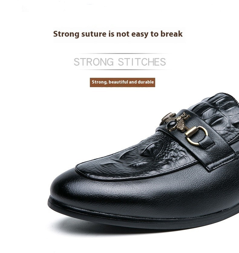 Pointed casual leather shoes for men Korean trend British style loafers small bee leather business dress slip-on feet