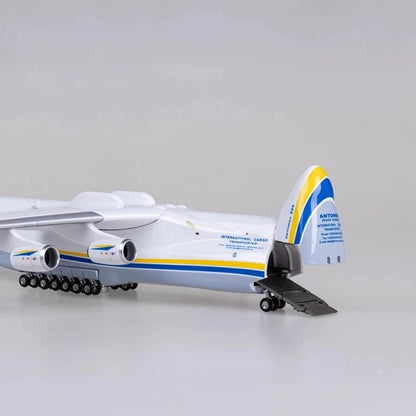 Modelo de Aeronave de Transporte Antonov AN-225 em Escala 1/200 Brinquedos de Aviação Jogos de Miniatura de Plástico e Metal