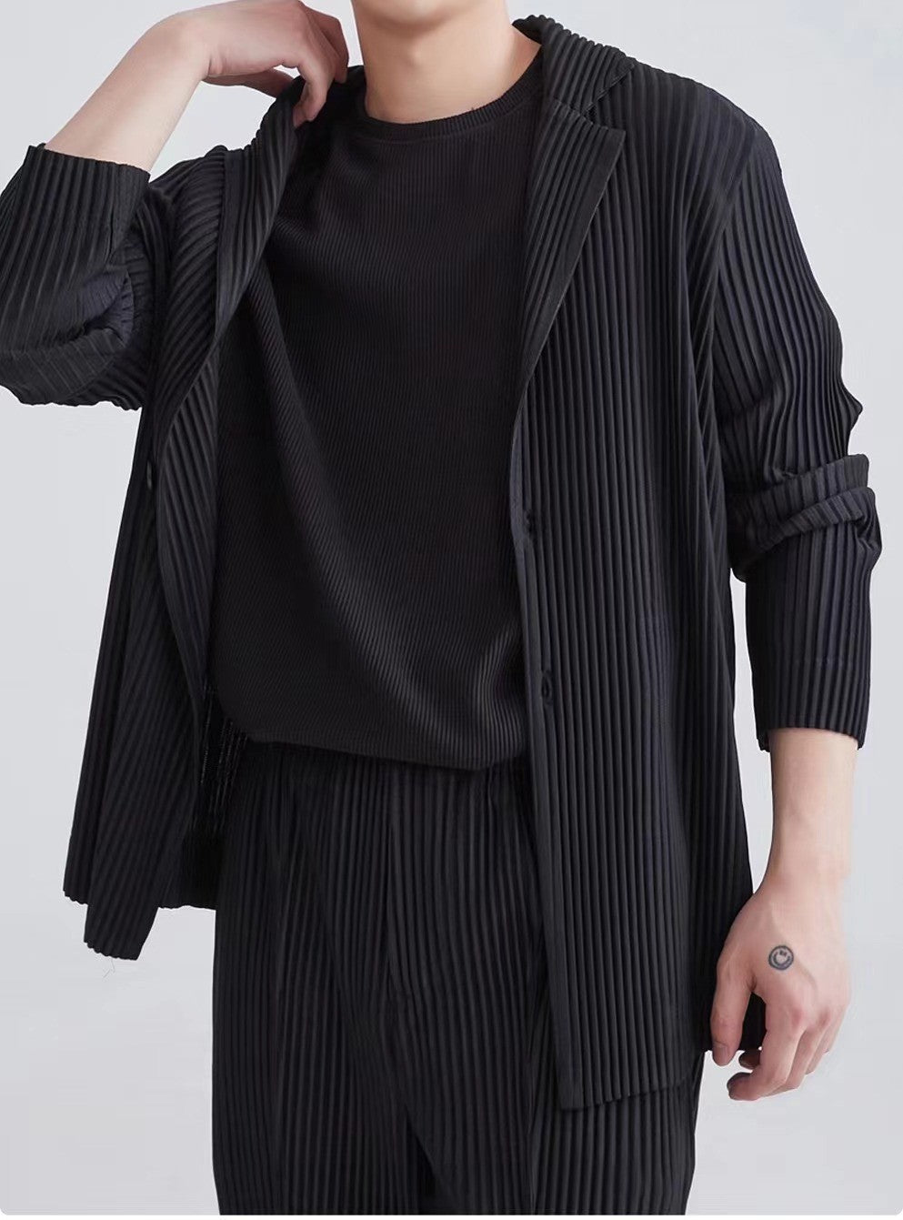 Miyake New 2025 Spring Suit Long Sleeve Pleated Pleated Men's Jacket Lapel Pleated Solid Color Fashion Loose Plisse Casual Top