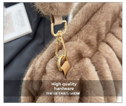 Elegant Wrinkled Cloud Clutch Bag Faux Fur Shell Shoulder Crossbody Bag Women Stylish Pillow Bag Guangzhou High Quality Bag