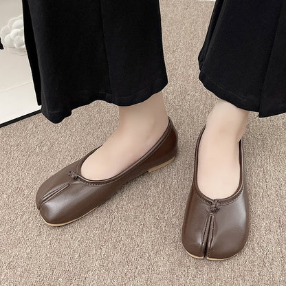 Japanese Style Tabi Ninja Shoes Women Cozy Leather Flats Split Hoof Toe Loafers Femme Mary Jeans Mocasines Ladies Ballerina Shoe