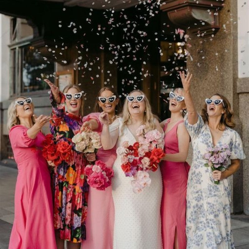 100-10Pcs DIY Wedding Sunglasses Personalised Heart Sunglasses with Pen Bachelorette Party Glasses Bridesmaid Gifts for Guests