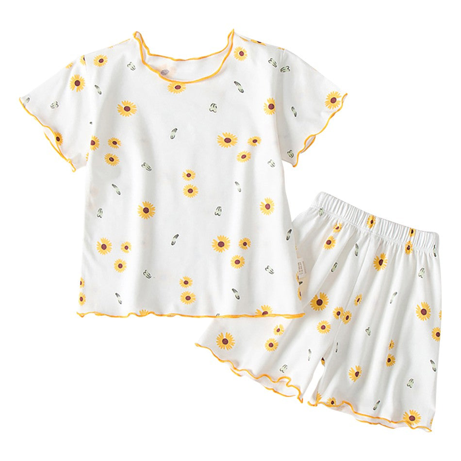 Girls Summer Pajama Sets Stylish Cartoon Pattern Printing Short Sleeve Top and Pants Made from Luxurious Cozy Ice Silk Material
