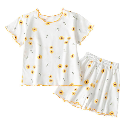 Girls Summer Pajama Sets Stylish Cartoon Pattern Printing Short Sleeve Top and Pants Made from Luxurious Cozy Ice Silk Material
