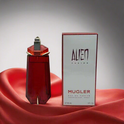 Mugler Alien - Eau de Parfum - Perfume Feminino - Floral & Amadeirado - Com Jasmim, Madeira e Âmbar - Fragrância de Longa Duração