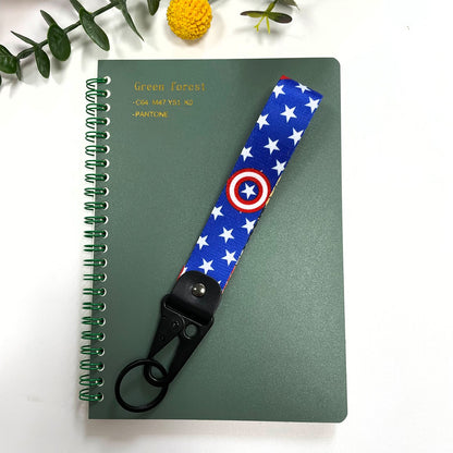 Chaveiro de bico de águia de figuras legais de anime, cordões curtos usados ​​em corda de telefone, suporte de crachá, pingente USB, cordão de chave portátil