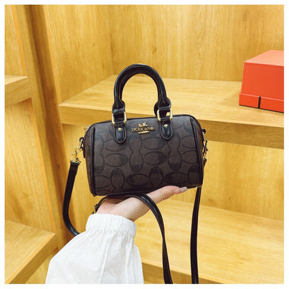 Classic Retro Boston New Small Bag Casual and Versatile Temperament Good Look Popular Hot Style Crossbody Bag