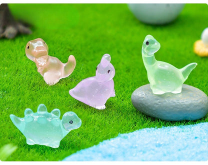 10-100PCS Creative Glow in The Dark Dinosaur Figurines Luminous Mini Resin Dinosaurs Toys for Christmas Fairy Garden Decor Gifts