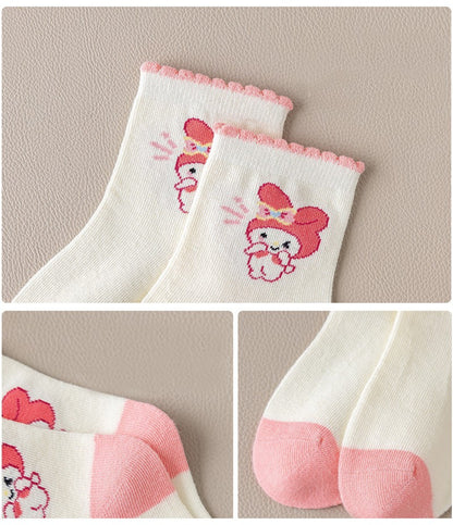 5 pares de meias de algodão de cano médio Kawaii Sanrio Cinnamoroll Kuromi para meninas e meninos, meias de algodão de cano médio de desenho animado para primavera e outono