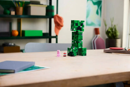 LEGO® Minecraft® The Creeper™ 21276 Minifigura de Creeper e um Brinquedo de TNT Montável de Presente para Crianças a Partir de 10 Anos 665 Peças