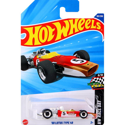 Hot Wheels C4982 2025-J Ferrari Mercedes F1 McLaren Porsche 1:64 Alloy Cars, Diecast Model Collection for Racing Fans & Kids