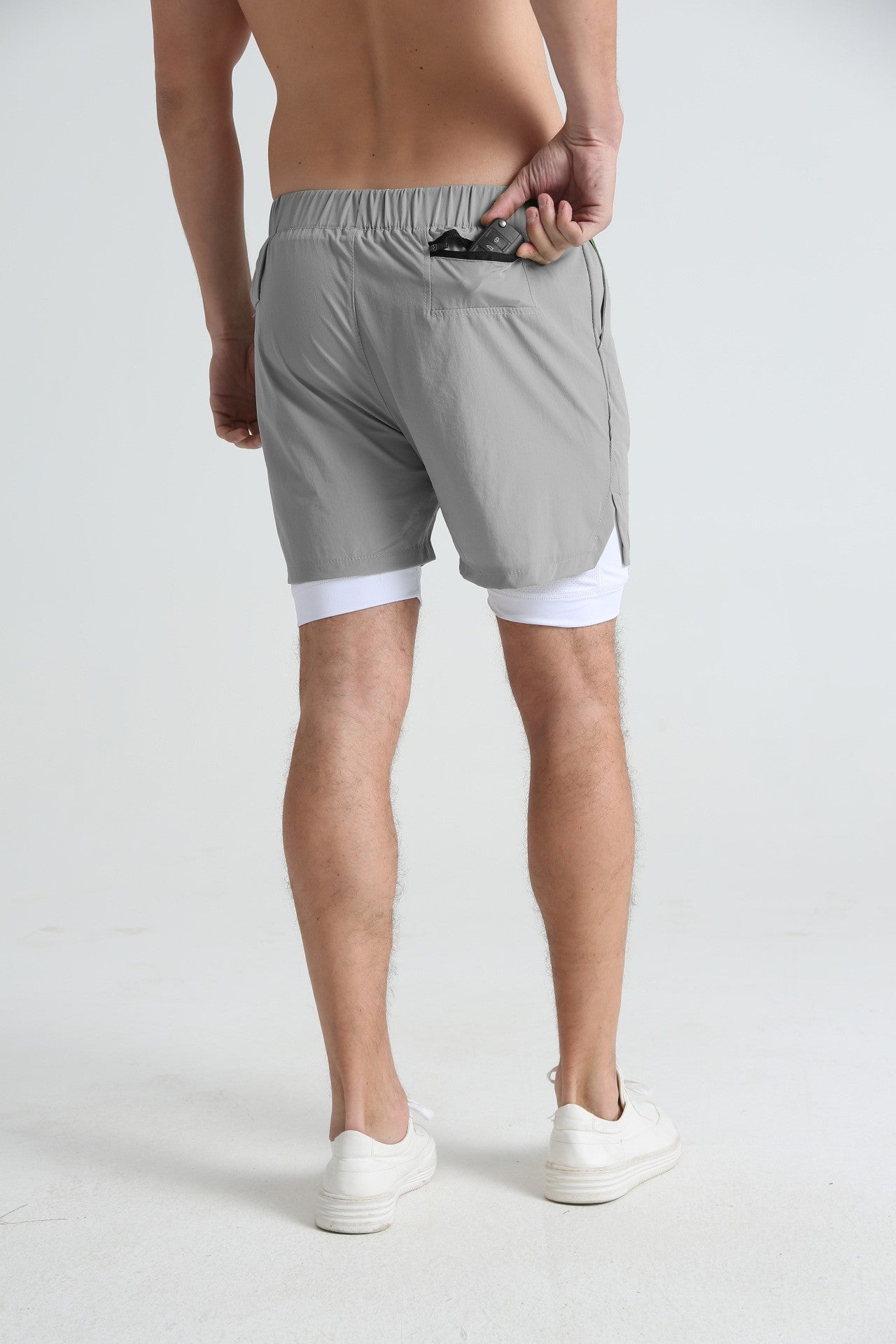 Men's sports double-deck shorts Fitness Quick Dry Training Shorts Casual 2 In 1 Multi-pocket sweatpants Men Gyms Running shorts