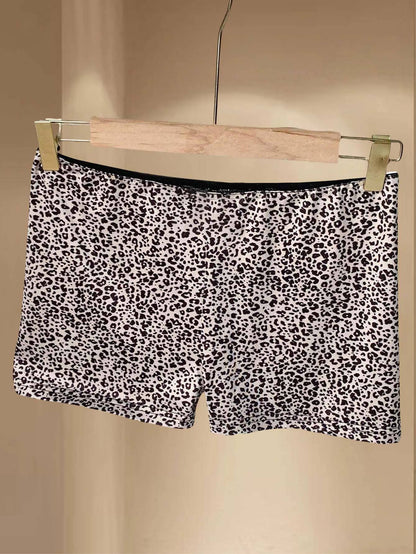 Women's fashionable trendy casual women's shorts