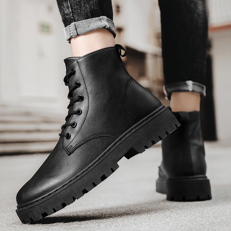 Men Black Leather Boots New British Style High Top Fashion Work Boots Outdoor Street Fashion Chelsea Men Shoes Comfortable Short