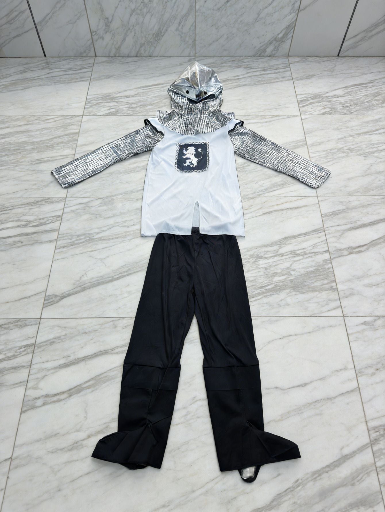 Kids Medieval Knight Costume Set, Boys Fancy Outfit with Helmet for Halloween Theme Party