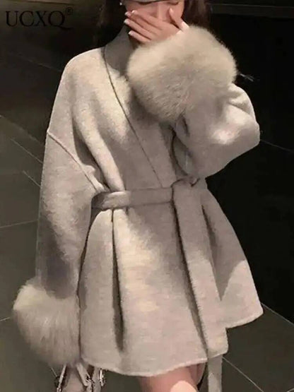 UCXQ Casaco Feminino Elegante OL para Escritório com Retalhos de Pelo Manga Comprida Lã Jaqueta de Roupa Feminina Bonita Outono Inverno 2025
