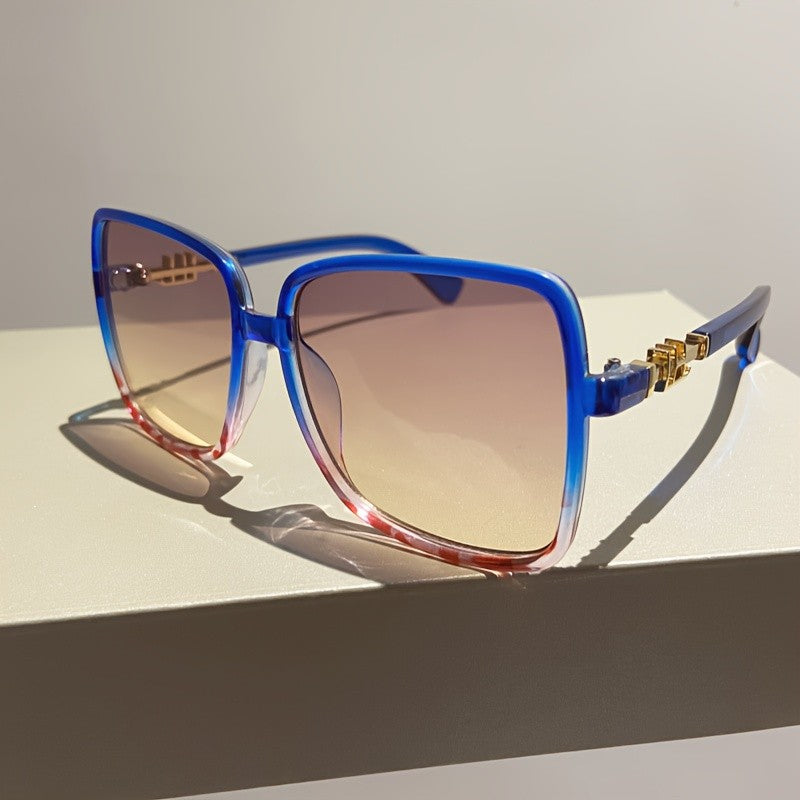 Retro Two-Tone Fashion Sunglasses - Lightweight Design, Oversized Blue & Red Frame, Gradient Lens, Ideal for Beach Travel