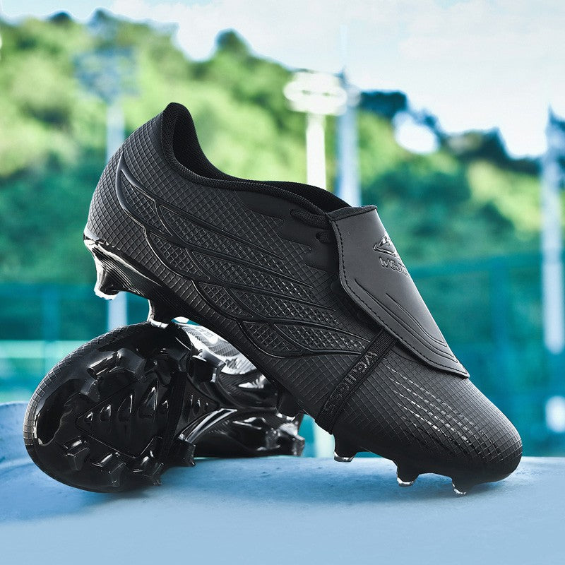 Football Cleats Men Ultralight Grass Soccer Shoes Men's Futsal Shoes Professional FG Football Shoes Men Training Match Sneakers