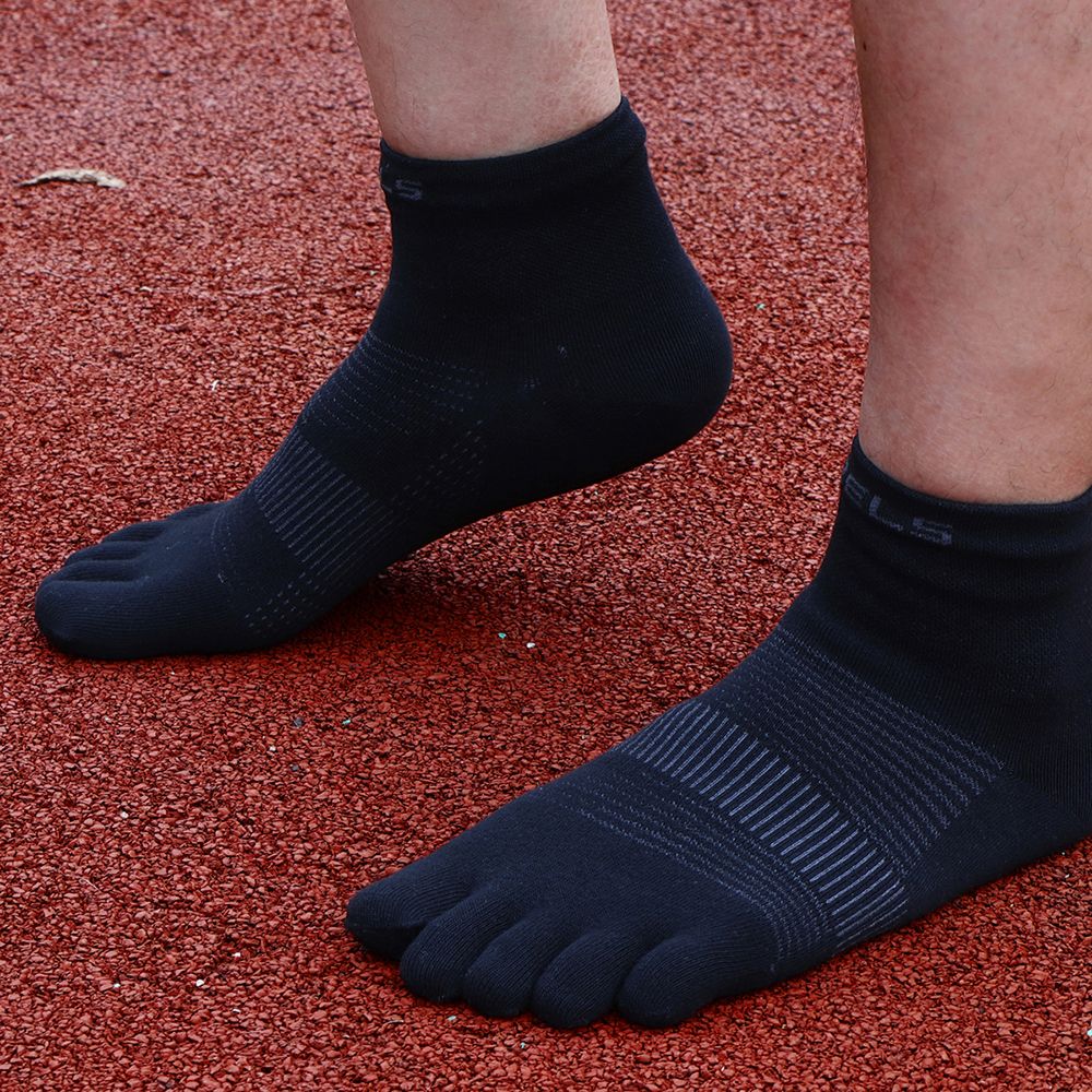 WRELS 1 Pair of New Quick-drying, Sweat-wicking, Breathable CoolMax Split-toe Sports Socks for Marathon Running Fitness Cycling