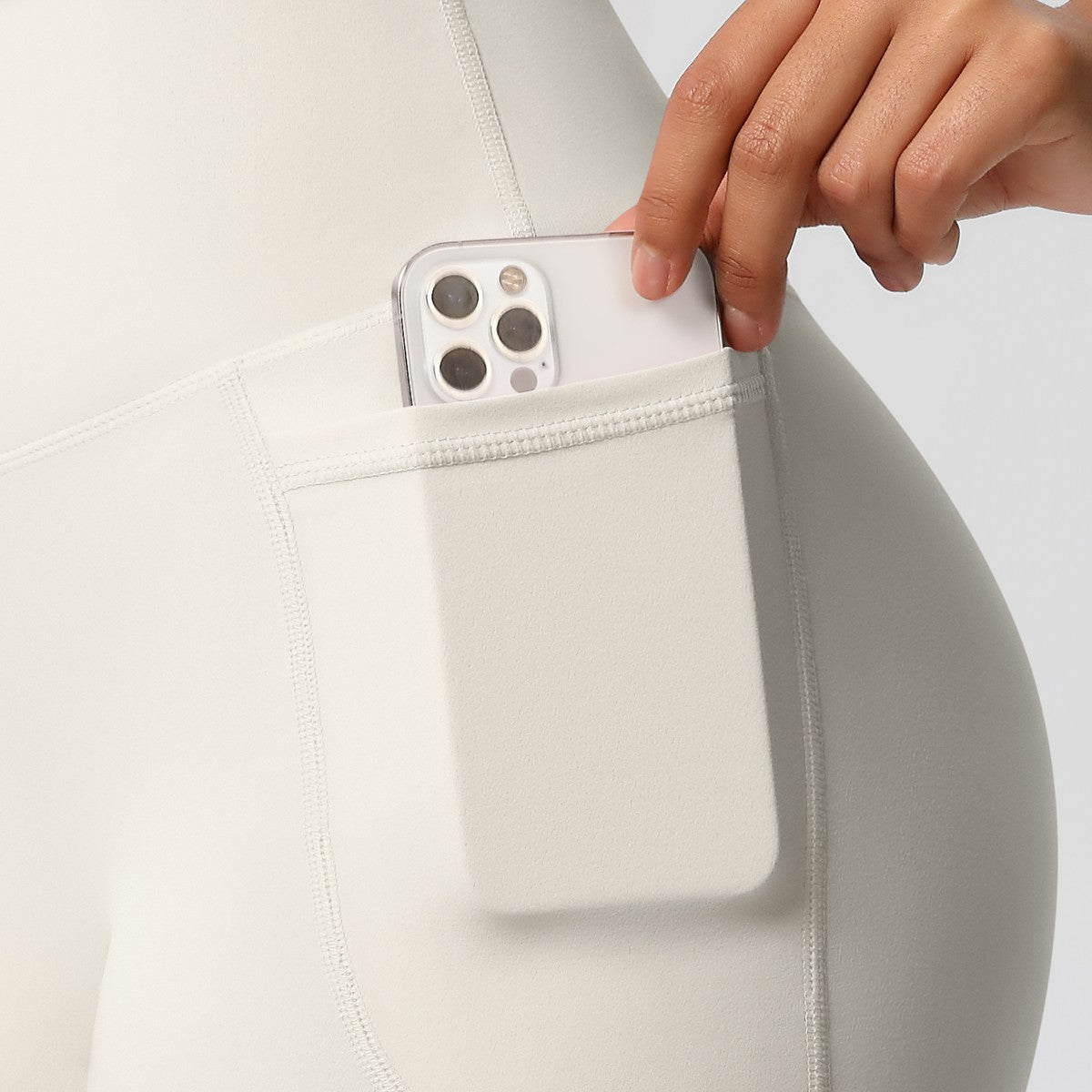 Women Sports Short With PocketedYoga Legging Shorts Squat Proof High Waist Fitness Tight Shorts Quick Drying Cycling Workout Gym