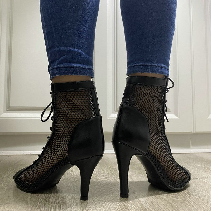 Novas Sandálias Femininas de Salto Alto Sexy Vazadas em Tela Tendência da Moda Verão Conforto Peep Toe Botas Stilettos Jazz Dance Tamanhos Grandes