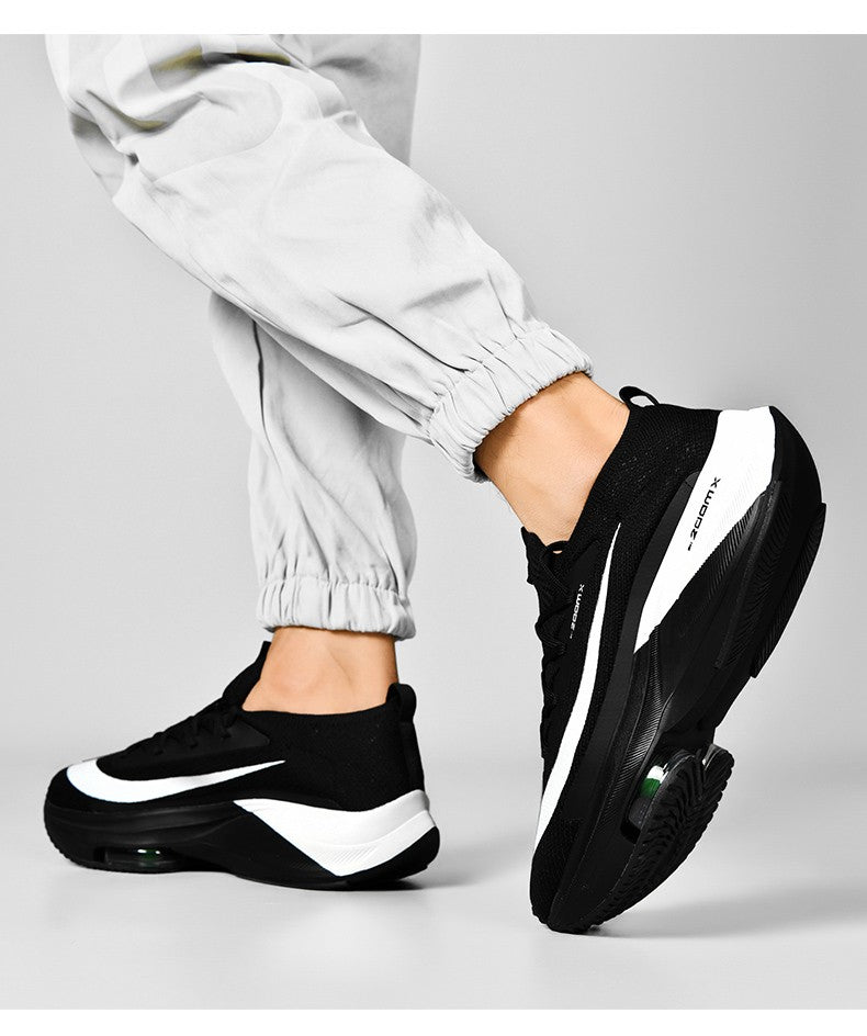Tênis de Corrida Masculino Respirável Amortecimento de Corrida ao Ar Livre Tênis de Caminhada Tênis de Luxo para Casais Sapatos Antiderrapantes de Malha para Todo-Terreno