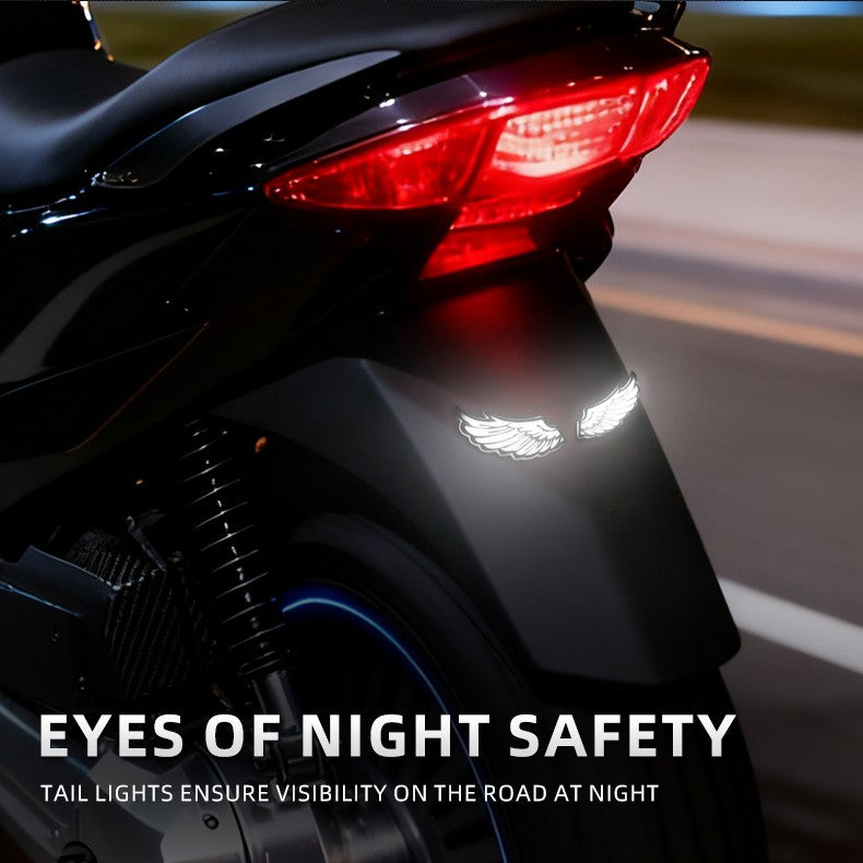 Luz LED de Moto em Formato de Asa Olhos de Águia Luz Traseira Decorativa Luz Criativa Pisca-Pisca Indicador de Seta