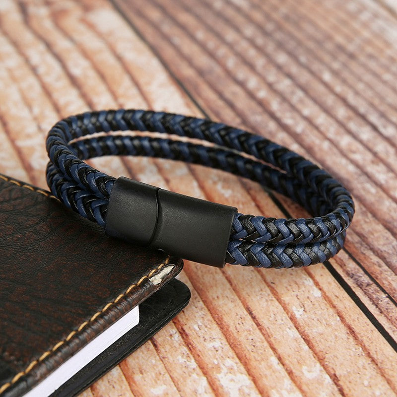 Novos Braceletes e Pulseiras de Couro Genuíno 2025 para Homens e Mulheres Pulseira de Couro de Camada Dupla Joias Artesanais Masculinas Pulseras