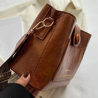 PU Shoulder Bag Multi-pocket Design Zipper and Buckle Opening Design Fashionable Versatile Messenger Bag