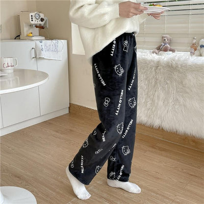 Pijama de Veludo Kawaii Hello Kitty Natal, Anime e Desenho Kuromi Outono e Inverno Roupas de Casal Casuais Soltas e Quentes para o Lar