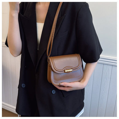 Latest Retro Crossbody Bag for Women High End Fashion Saddle Shoulder Handbag Unique Design