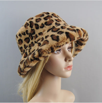 Chapéus de pele de coelho falso supermacios estilo novo 2025, forro de algodão para mulheres, gorros de esqui de moda russa quentes, cor sólida de pelúcia