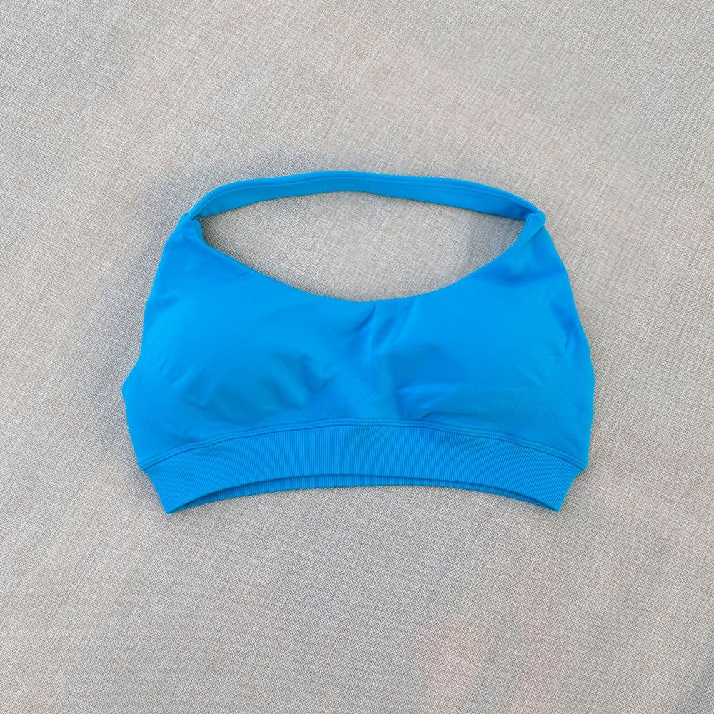 DF halter Neck Woman Sports Crop Bra  Comfortable gym bra Running Bra workout Sportswear