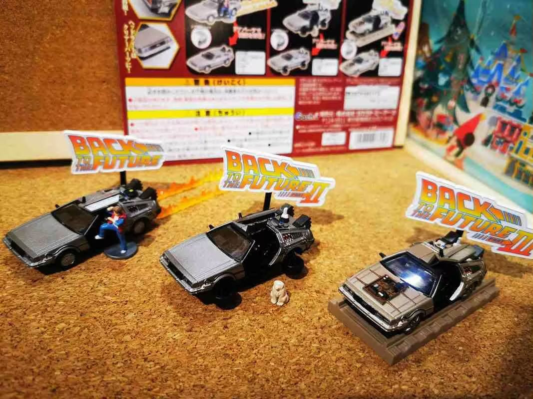 Tomy De Volta Para o Futuro Filme Boneco de Ação Brinquedo Colecionável Presente Modelo de Carro Exclusivo Enfeite Cápsula de Brinquedos