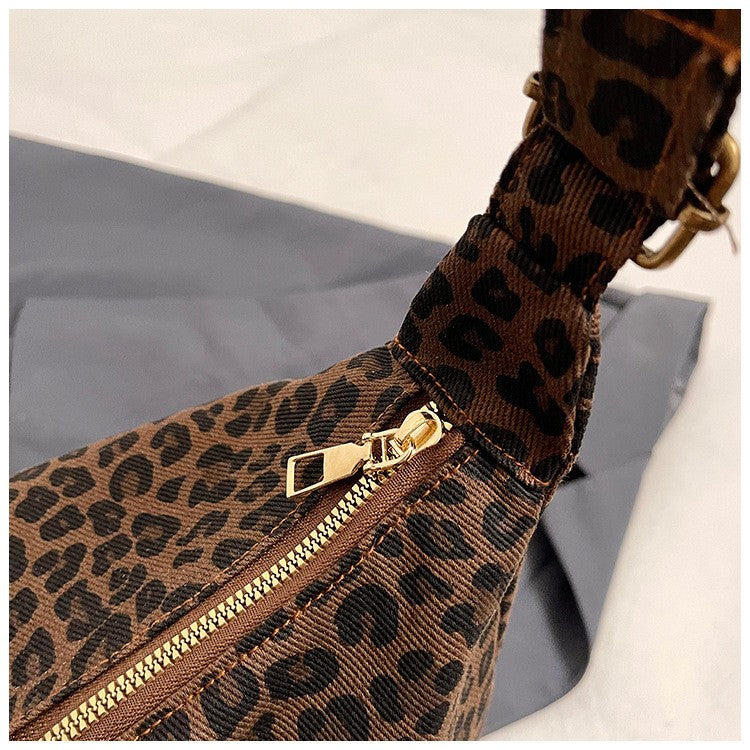 Trendy Casual Soft Textile Women's Shoulder Bag Large Capacity Leopard Print Female Retro Crossbody Bag For Commute Outings