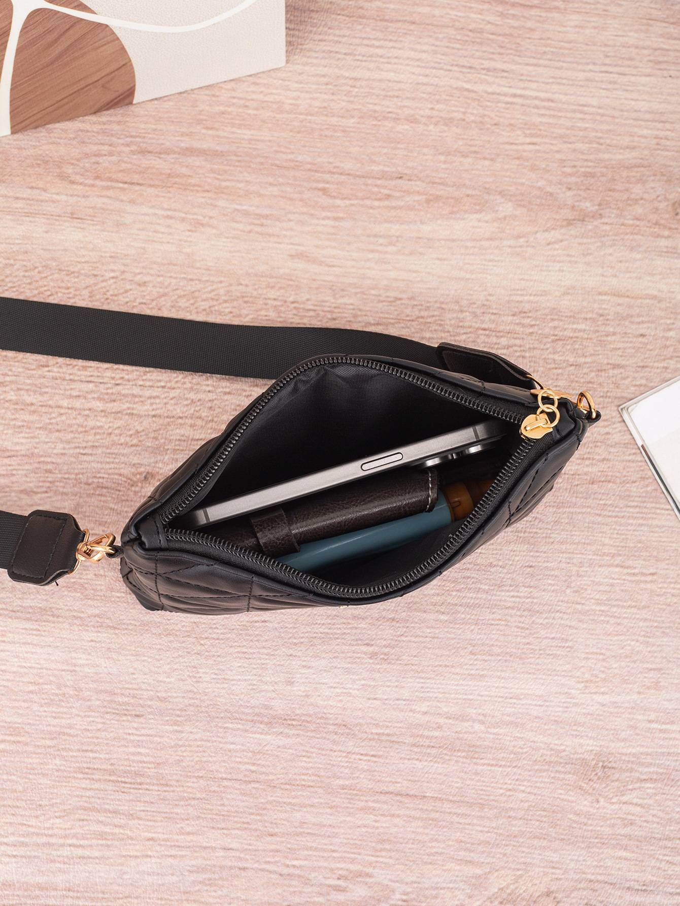 Small square handbag, mini phone bag, new style bag, compact embroidery, fashionable ladies' coin purse triangle