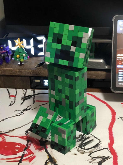 LEGO® Minecraft® The Creeper™ 21276 Minifigura de Creeper e um Brinquedo de TNT Montável de Presente para Crianças a Partir de 10 Anos 665 Peças