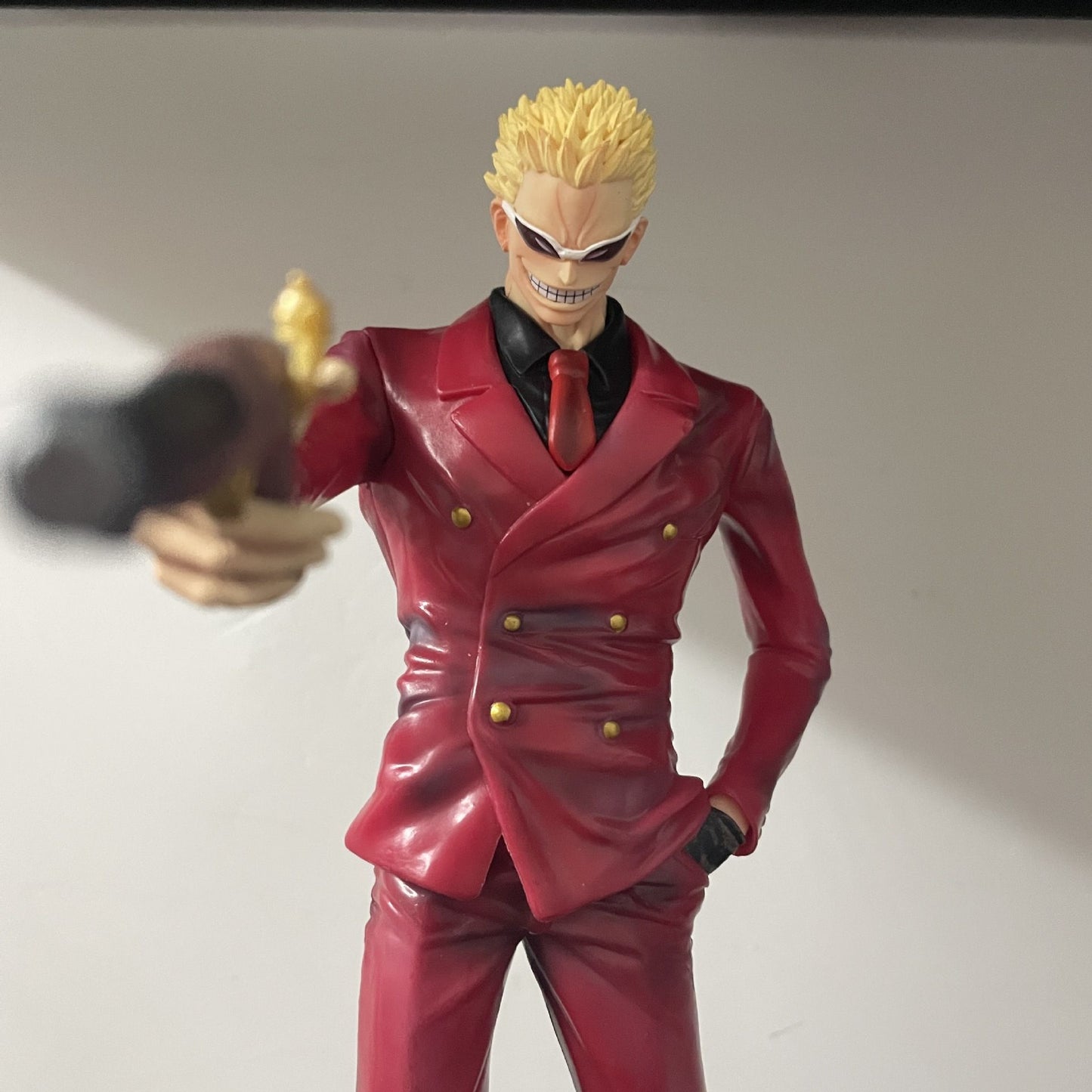 Estátua Anime Donquixote Doflamingo Terno Coringa One Piece Decoração de Mesa de Guerreiro GK Presente para Meninos Colecionadores