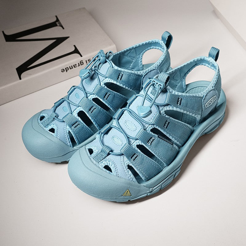 2025 Summer Men's Sandals Thick soled Baotou beach shoes Outdoor oversized casual Shoes Male lightweight hollow sandals Homme