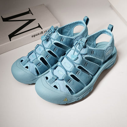 2025 Summer Men's Sandals Thick soled Baotou beach shoes Outdoor oversized casual Shoes Male lightweight hollow sandals Homme