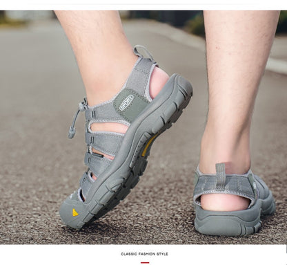 2025 Summer Men's Sandals Thick soled Baotou beach shoes Outdoor oversized casual Shoes Male lightweight hollow sandals Homme