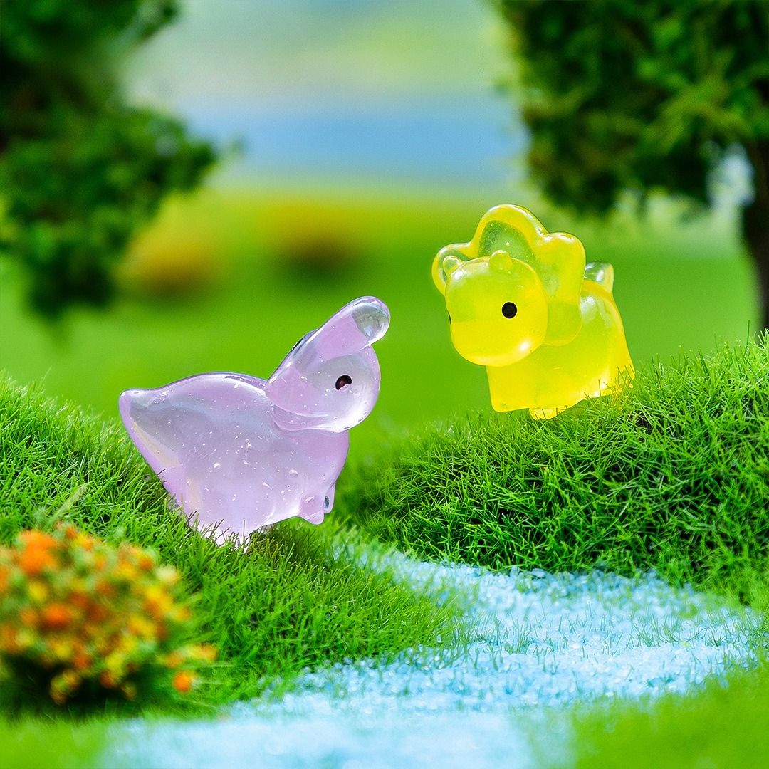10-100PCS Creative Glow in The Dark Dinosaur Figurines Luminous Mini Resin Dinosaurs Toys for Christmas Fairy Garden Decor Gifts